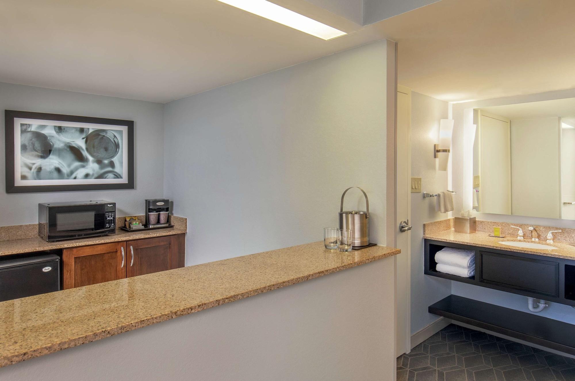 Doubletree By Hilton Columbia Hotel Buitenkant foto